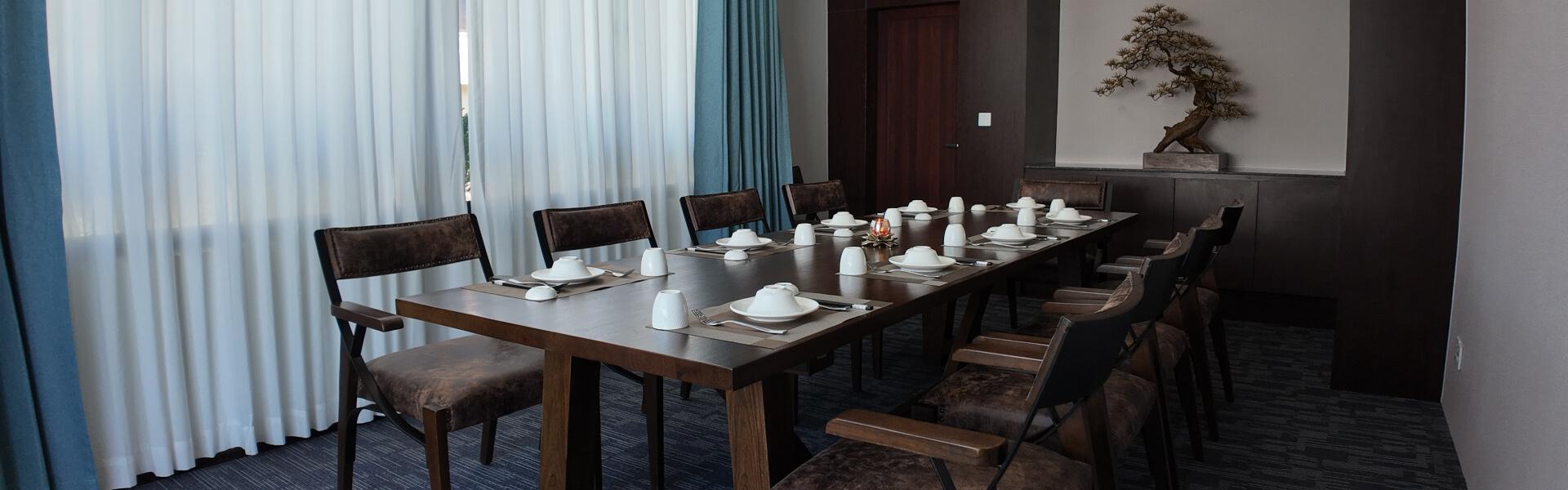VIP LOUNGE 2
