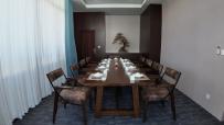 VIP LOUNGE 2